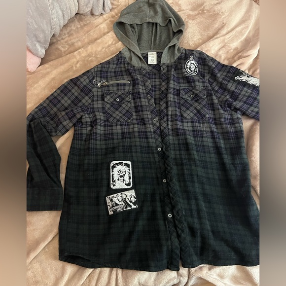 Disneyland resort, haunted mansion, flannel, hatbox, ghost - Picture 3 of 12